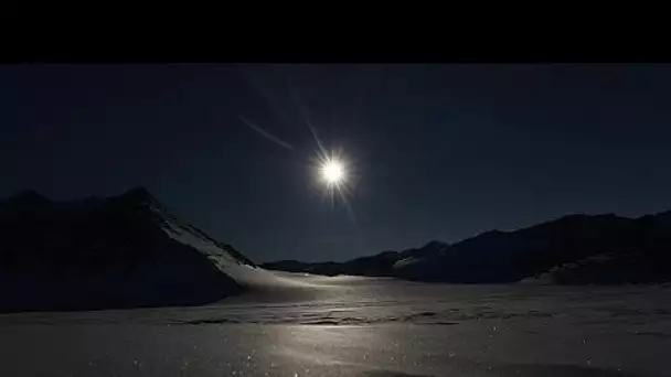 Eclipse : le Soleil a rendez-vous avec la Lune en Antarctique