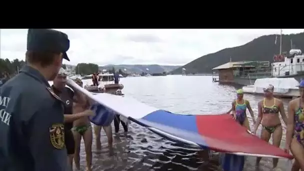 Le drapeau tricolore à la fête en Russie