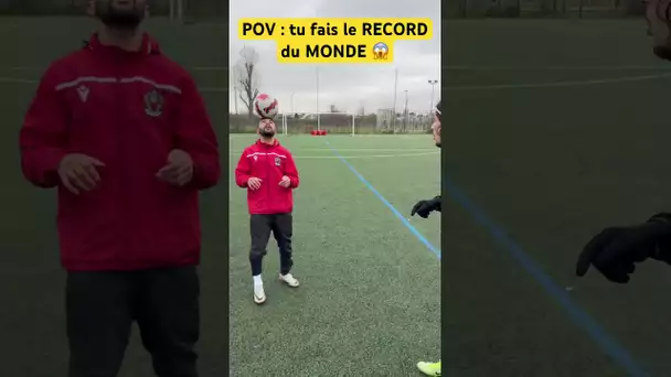 Il a le record du monde ?? 😱 #humour #24heures #couple #comedy #football #rire #mbappe