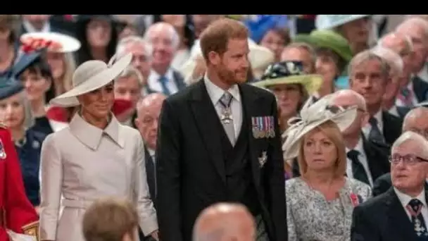 Moment gênant Meghan a essayé d'obtenir un meilleur siège Jubilee mais la reine a dit non, affirme l