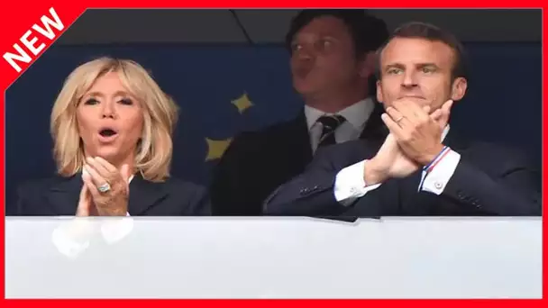 ✅  Emmanuel et Brigitte Macron de retour au théâtre… comme si de rien n'était