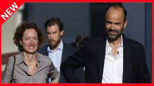 ✅  Édouard Philippe fait une très rare apparition avec sa femme Edith Chabre