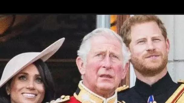 La décision "étrange" du couronnement de Meghan et Harry par le roi Charles pourrait être un "jeu de