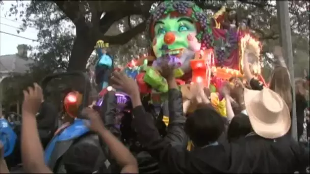 Un Mardi gras en fanfare à la Nouvelle-Orléans