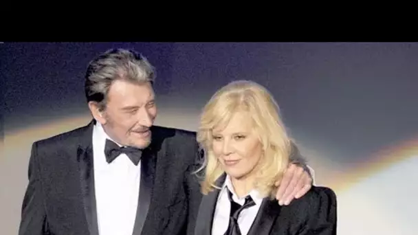 Sylvie Vartan émue évoque sa 1ère rencontre avec Johnny Hallyday