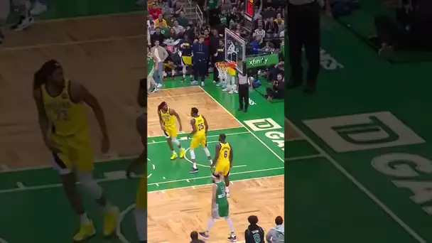 Jayson Tatum Poster Dunk vs Pacers 😮