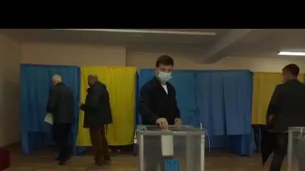 Élections locales en Ukraine : le premier test pour le président Volodymyr Zelensky