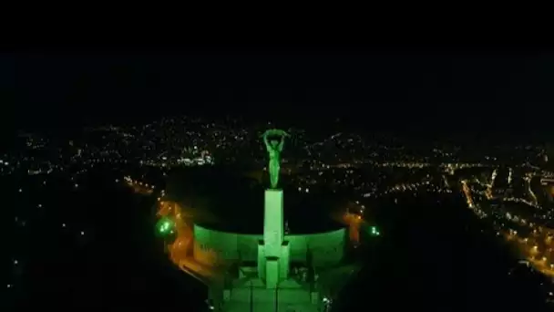 Des monuments à travers le monde illuminés en vert pour la fête de la Saint-Patrick