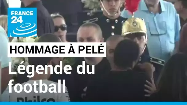 L'hommage des Brésiliens au roi Pelé, légende du football et triple champion du monde