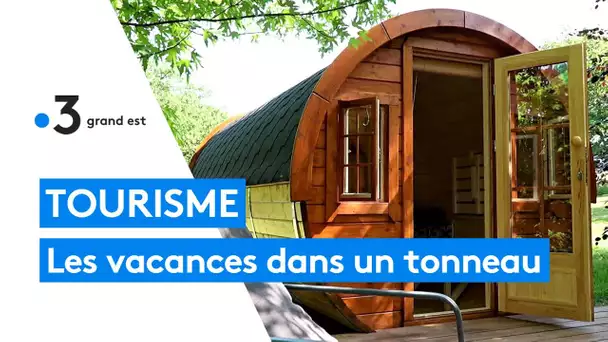 Vacances insolites : dormir dans un tonneau