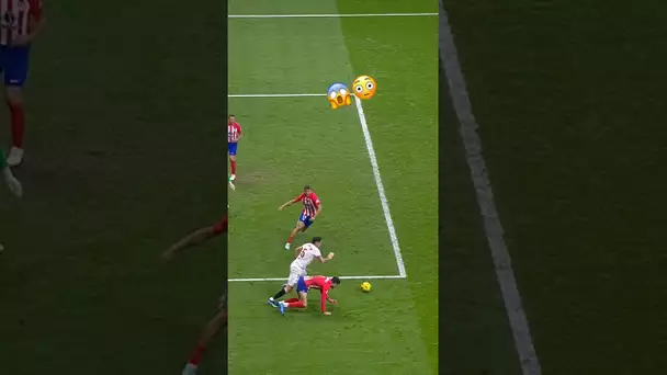 How to SAVE the ball? By GIMÉNEZ 🤯