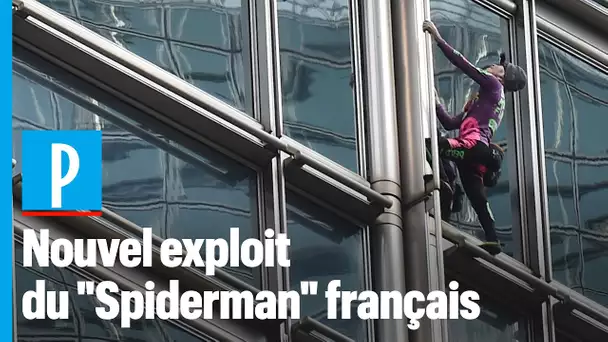 Le "Spiderman français" escalade une tour à Hong Kong