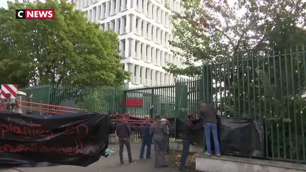 Agribashing: des agriculteurs manifestent à La Roche-sur-Yon (Vendée)