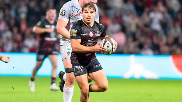 Top 14 : retour décisif pour Antoine Dupont sur les terrains avec une ovation et un triplé