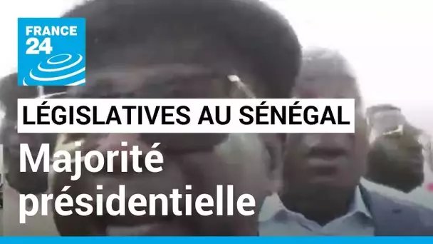 Législatives au Sénégal : le camp présidentiel garde la majorité absolue grâce à une alliance