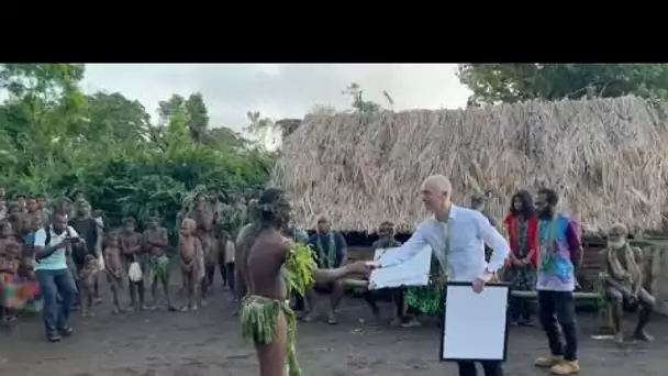 Au Vanuatu, l'île Tanna célèbre le couronnement de Charles III