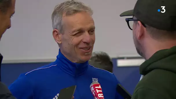 Les joueurs de Pau à l'entraînement avant de recevoir le PSG