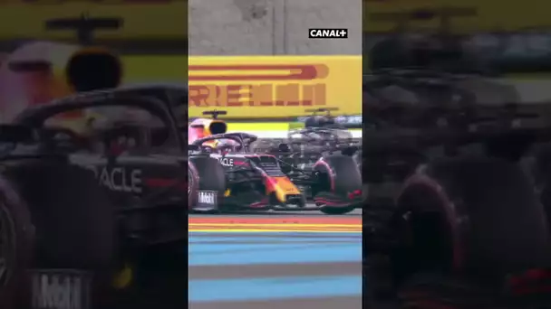 Le dernier tour de folie entre Hamilton et Verstappen à Abu Dhabi #shorts