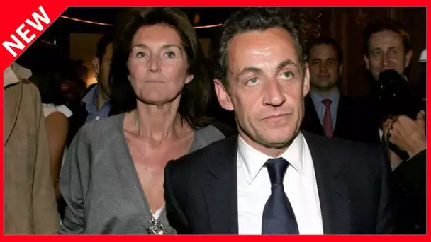 ✅  Nicolas Sarkozy planté par Cécilia avant un déjeuner diplomatique : ces heures de désarroi