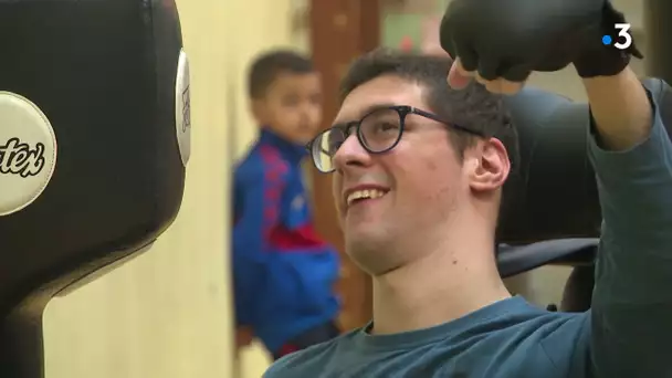 Belfort : un club de boxe accueille des handicapés, pour faire du handiboxe