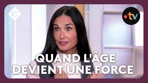 La force de l'âge par Philippine Leroy Beaulieu, Demi Moore et Antoine de Caunes - Best of C à Vous