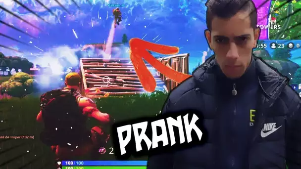 JE LE PRANK AVEC LA RÉPULSIVE ! IL DEVIENT FOU FORTNITE BATTLE ROYALE