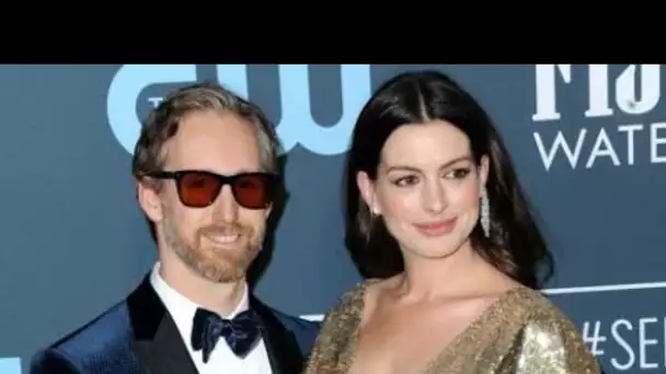 Anne Hathaway (Le Diable s’habille en Prada) : qui est son mari Adam Shulman ?