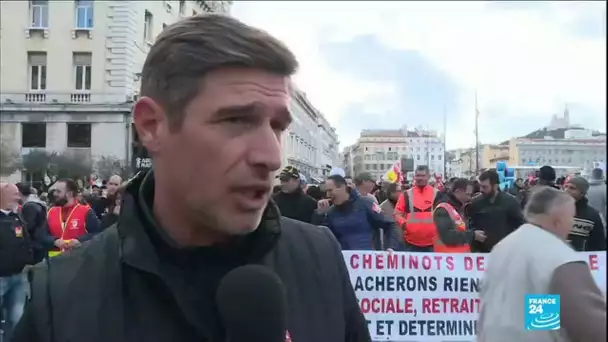 Réforme des retraites en France : les manifestations se poursuivent, des ports bloqués