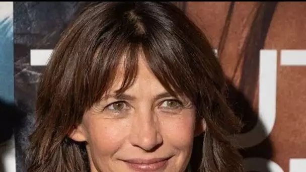 Sophie Marceau furieuse : cette phrase de Julien Clerc sur ses seins qui ne passe pas...