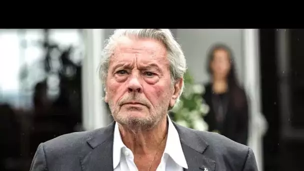 Alain Delon a retrouvé l’amour : Le comédien évoque sa nouvelle compagne