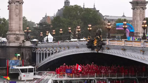 JO Paris 2024: malgré la pluie, la presse française et étrangère ovationne la cérémonie d'ouverture