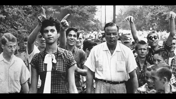 Dorothy Counts-Scoggins, étudiante noire dans un lycée blanc