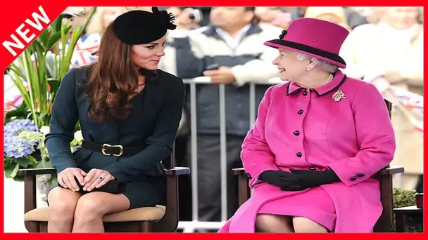 ✅  Elizabeth II : comment elle a brisé la glace avec les parents de Kate Middleton ?