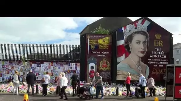 Irlande du Nord : à Belfast, l'hommage à la Reine Elizabeth II