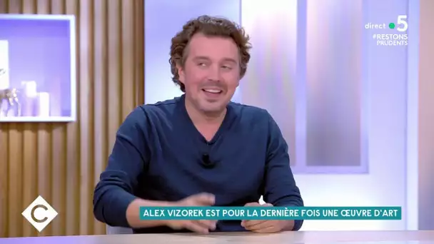 Alex Vizorek est pour la dernière fois une oeuvre d'art - C à Vous - 11/12/2020