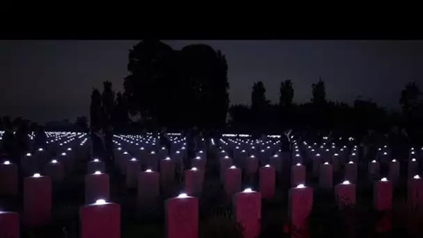 Débarquement : en Normandie, des tombes illuminées en l'honneur des soldats