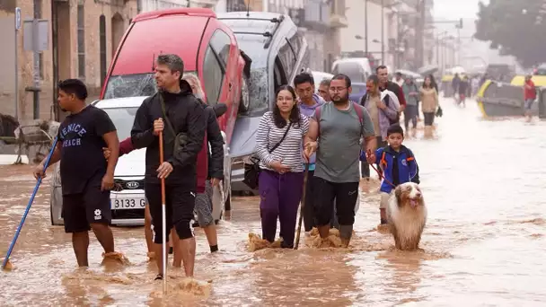 EN DIRECT - Inondations en Espagne : les opérations de recherche se poursuivent après les «inonda…