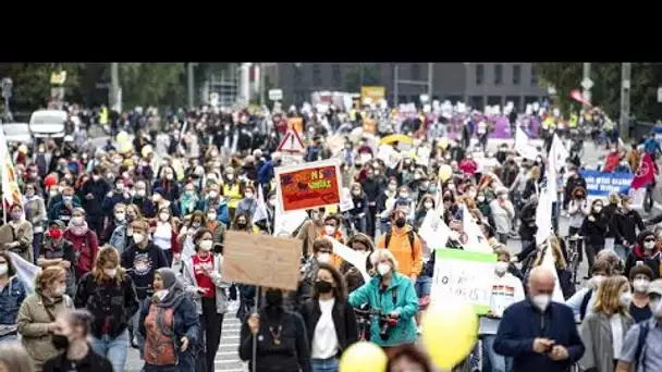 "Unteilbar" : une manifestation pour la solidarité à Berlin