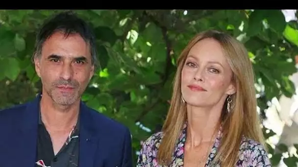 "Je finis émue, chamboulée, c'est physique vous comprenez ?" Vanessa Paradis se...