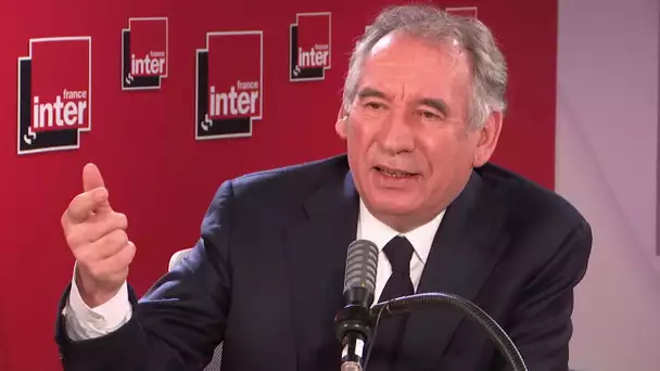 François Bayrou : "Giscard d'Estaing un homme qui avait des intuitions et des dons extraordinaires"