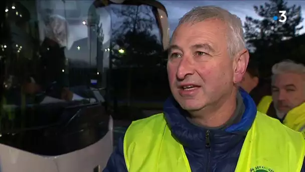 Lille : une cinquantaine de gilets jaunes partent à Paris