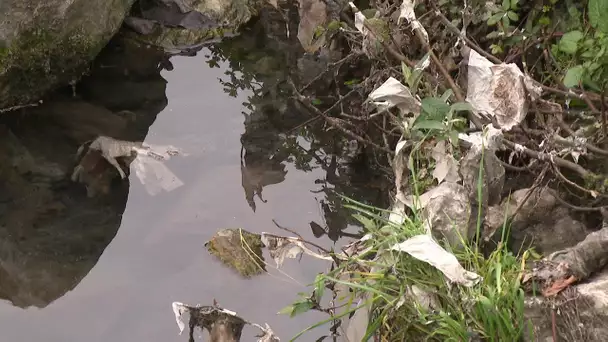 Isère : Des filets de maille pour retenir les déchets, jusqu'aux plus petites particules