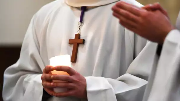 Corse : les traditions catholiques toujours bien ancrées sur l'île de beauté