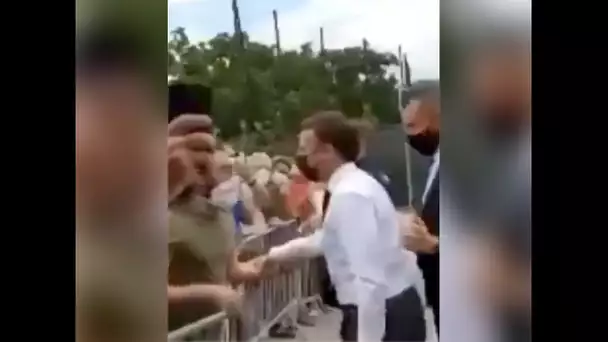 Emmanuel Macron giflé par un homme lors d'un déplacement dans la Drôme