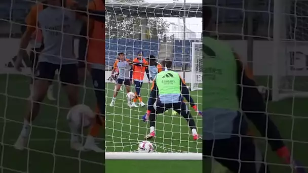 🔥 Mbappé et Vinicius bouillants à l'entraînement du Real Madrid ! #shorts