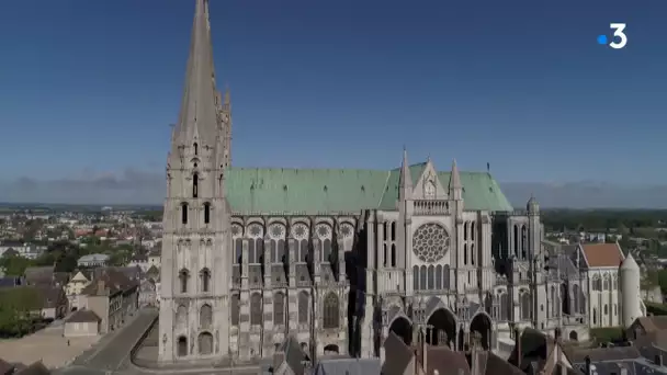 Chartres : la ville vue du ciel pendant le confinement