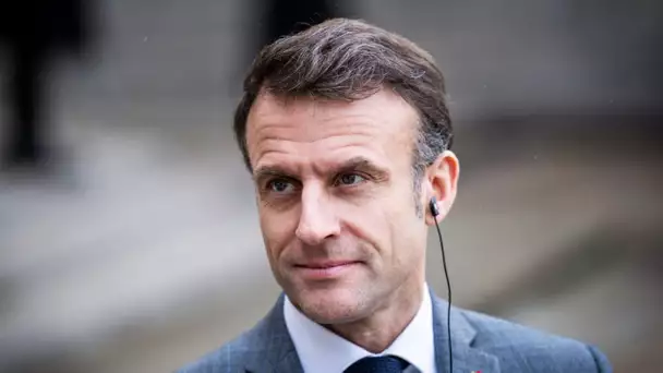 Emmanuel Macron en guerre contre sa loi