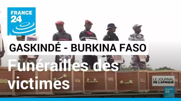 Funérailles des victimes de Gaskindé : l'émotion et la colère au Burkina Faso • FRANCE 24