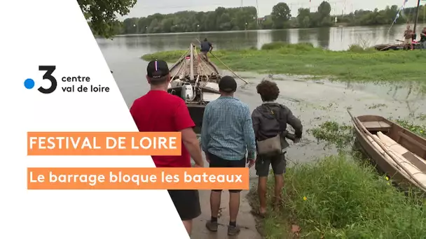 Festival de Loire : en route vers Orléans, les bateaux bloqués au barrage de Saint-Laurent des Eaux