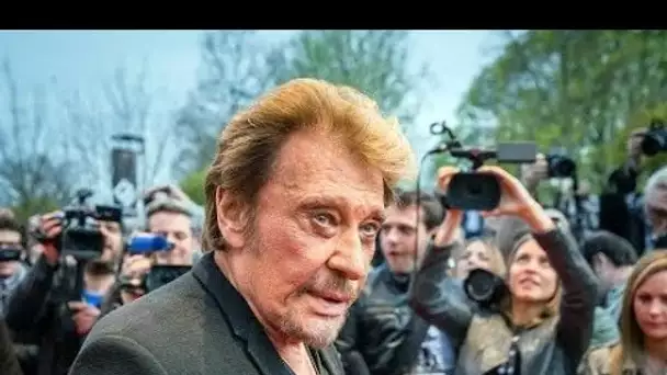 Johnny Hallyday victime d'une "panne" découvrez qui est cet ami qui venu lui porter...